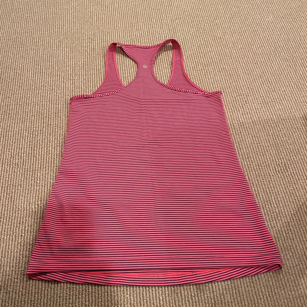 Lululemon women’s pink with navy stripes cool razorback tank top - Picture 6 of 6